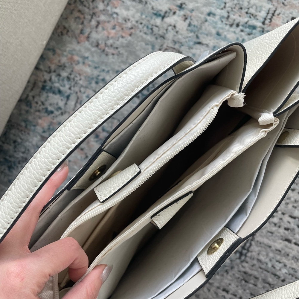 Nanette Lepore leather tote bag NWT - Picture 2 of 6